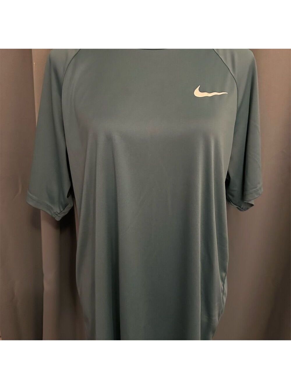 Nike Men's XL Green Dri-FIT Short Sleeve T-Shirt Sports Training
